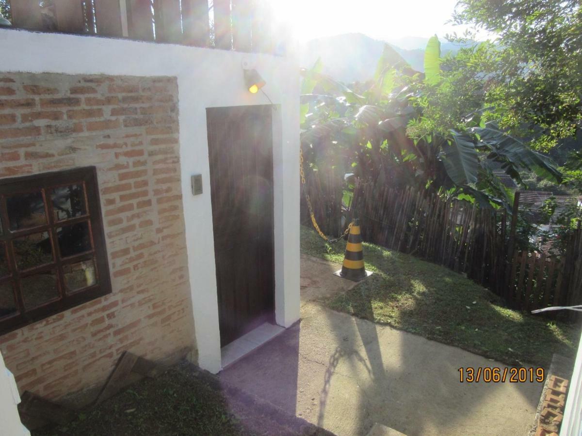 Kitnet Santo Antonio Villa ซานโต อังตัวนิโอ โด ปิงญัล ภายนอก รูปภาพ